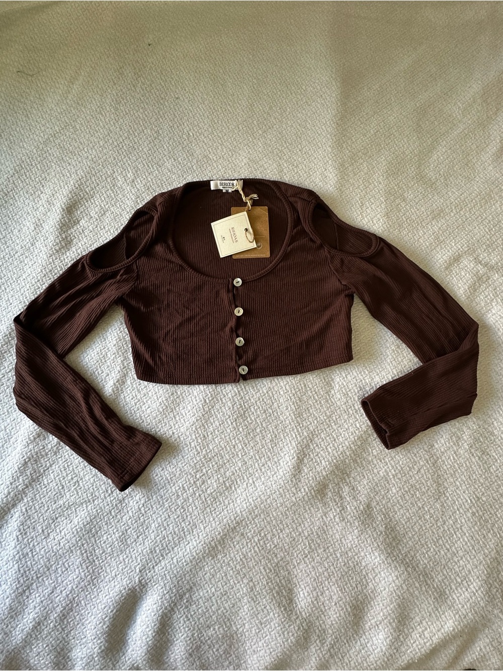 RIHOAS Dark Brown Ribbed Button-Front Cutout Crop Top